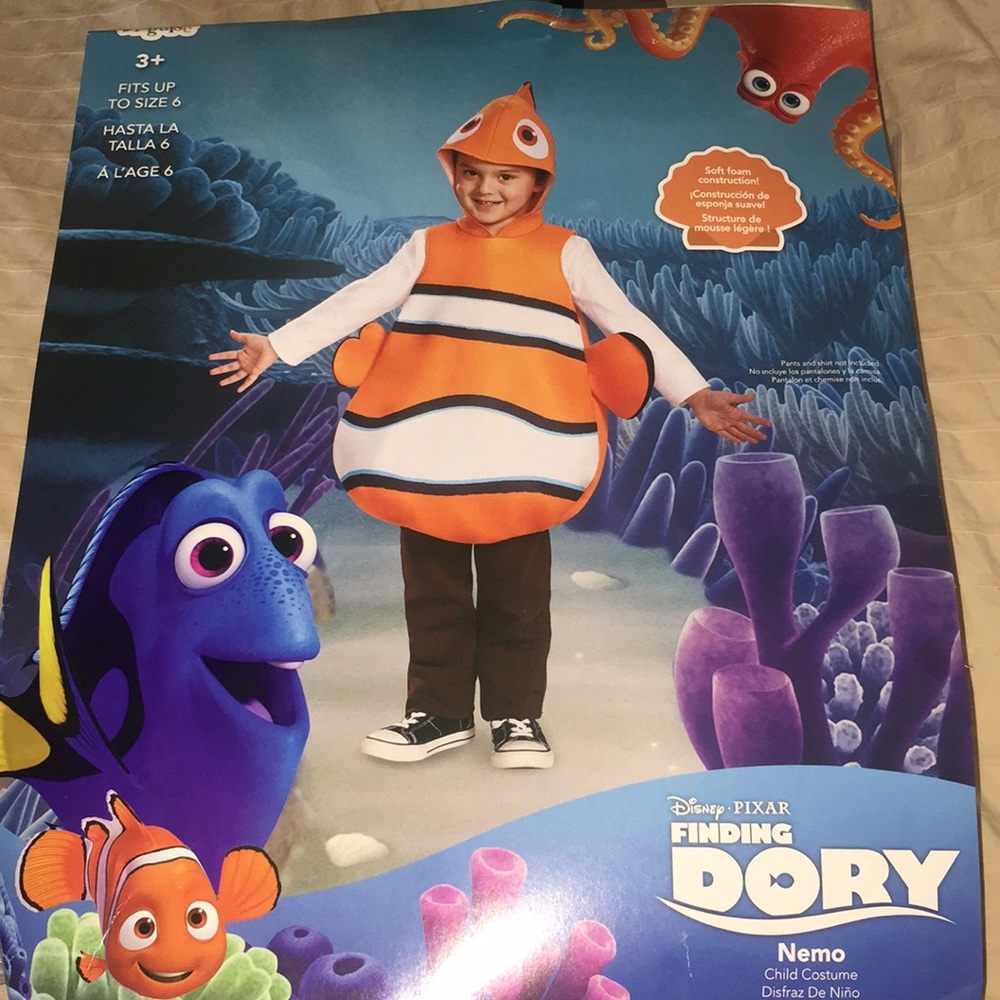 Cute Nemo Costume!